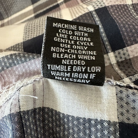 BKE Buckle Plaid Shirt XL Pearl Snap Button Western Blue/Grey/Purple CLEAN - Picture 9 of 11